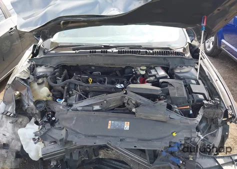 2013 Ford Fusion S z USA, uszkodzony, nr VIN 3FA6P0G71DR278328